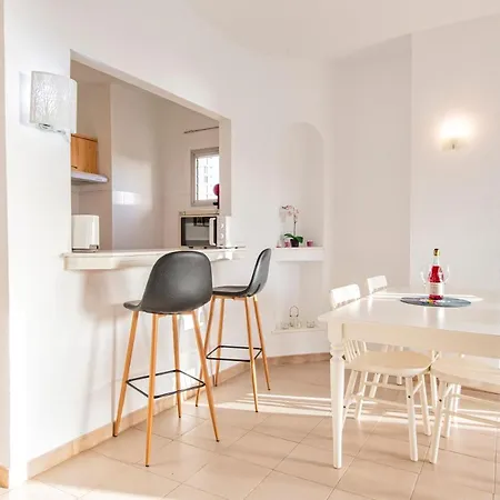 Paradise Apartment